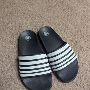 Wonder Nation Black and White Kids Slide Sandals